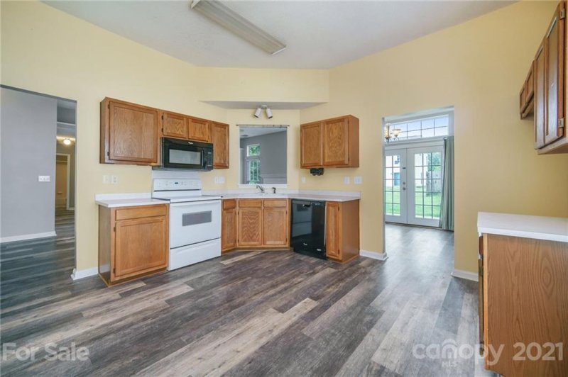 Property image 5 at 4272 Maybrook Court, Concord, NC 28027