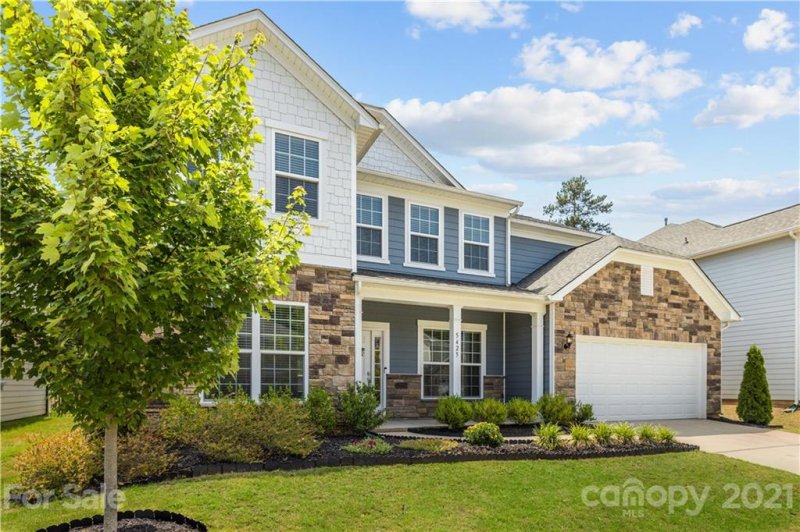 Property image 2 at 5425 Tilley Manor Drive, Matthews, NC 28105