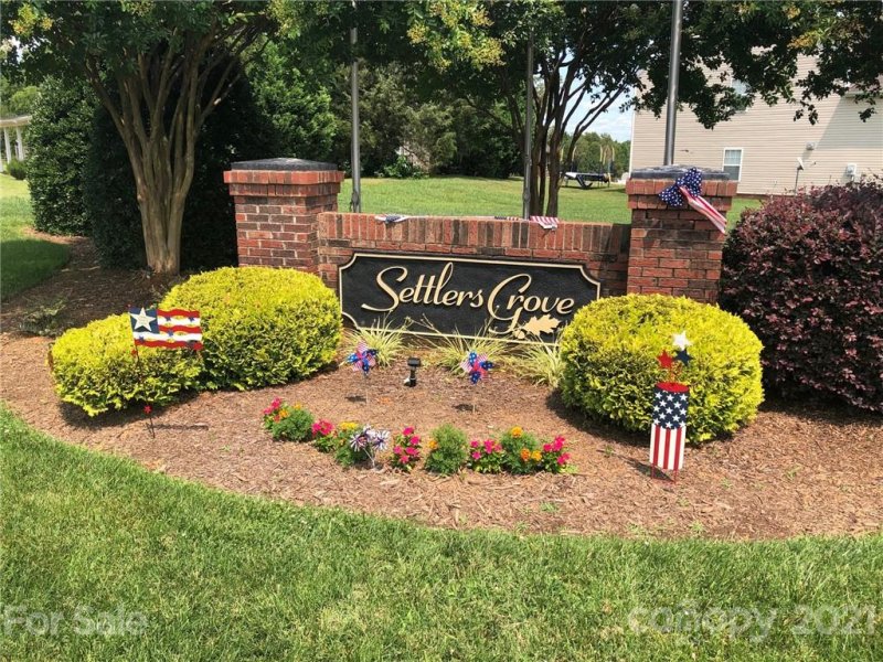 Property image 2 at 541 Settlers Grove Lane, Salisbury, NC 28146