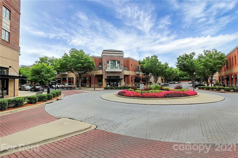 721 Governor Morrison Street