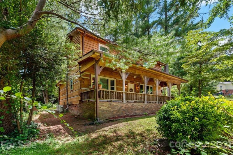 Property image 4 at 435 N Harper Drive, Hendersonville, NC 28791