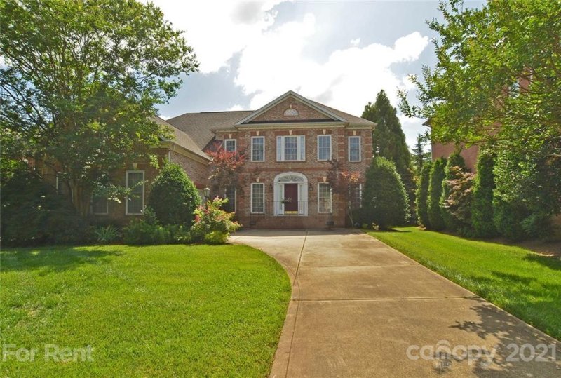 Property image 2 at 1425 Bristol Place Court, Charlotte, NC 28226