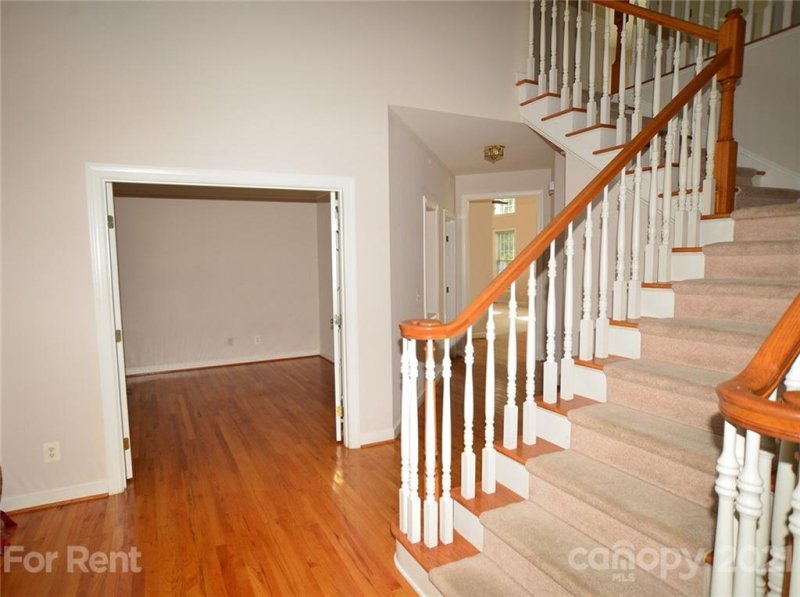 Property image 3 at 1425 Bristol Place Court, Charlotte, NC 28226