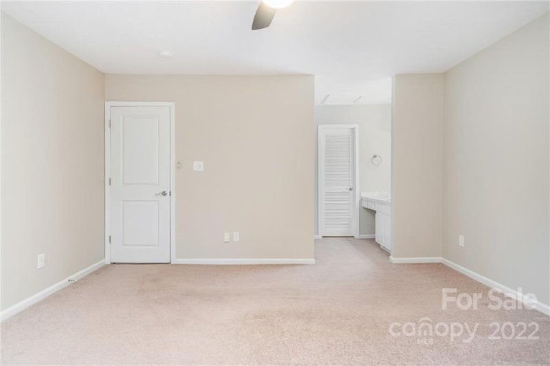 Property image 4 at 11534 Turn Stone Court, Charlotte, NC 28226