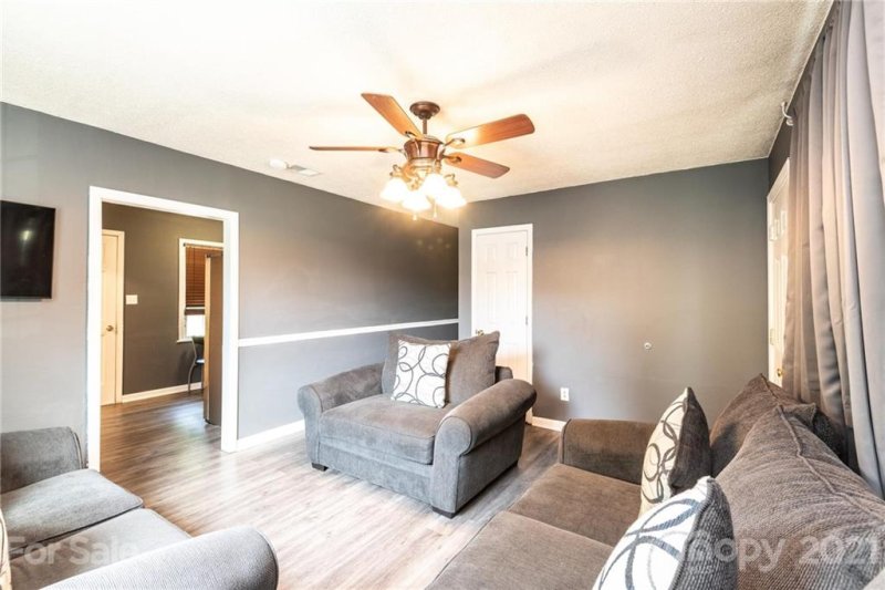 Property image 3 at 1105 13th Street, Conover, NC 28613