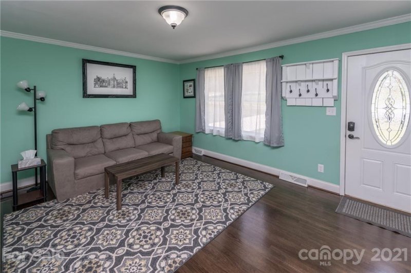 Property image 4 at 211 Point Circle, Belmont, NC 28012