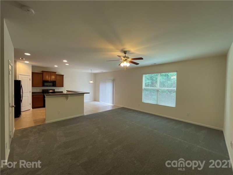 Property image 3 at 354 Cornielle Lane, Charlotte, NC 28216