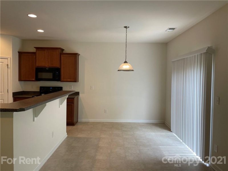 Property image 4 at 354 Cornielle Lane, Charlotte, NC 28216