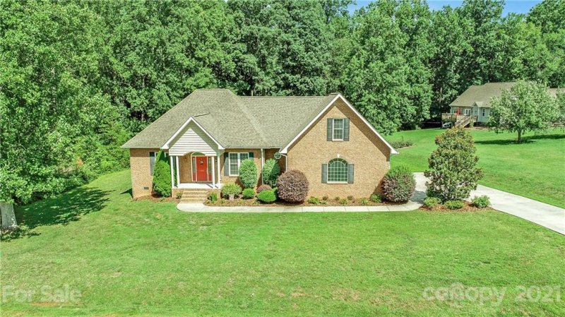 Property image 2 at 188 Donsdale Drive, Statesville, NC 28625