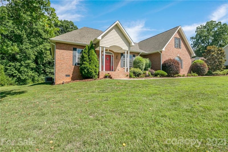 Property image 3 at 188 Donsdale Drive, Statesville, NC 28625
