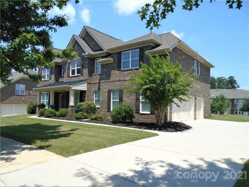 Property image 3 at 112 Delaney Lane, Mooresville, NC 28115