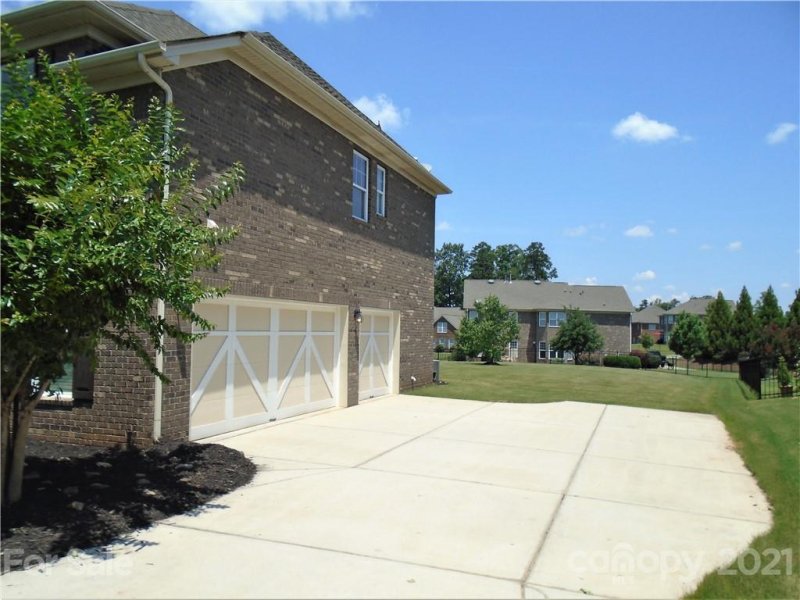 Property image 4 at 112 Delaney Lane, Mooresville, NC 28115