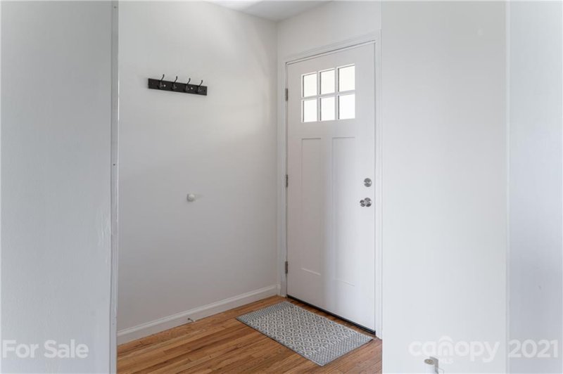 Property image 3 at 71 Rotunda Circle, Asheville, NC 28806