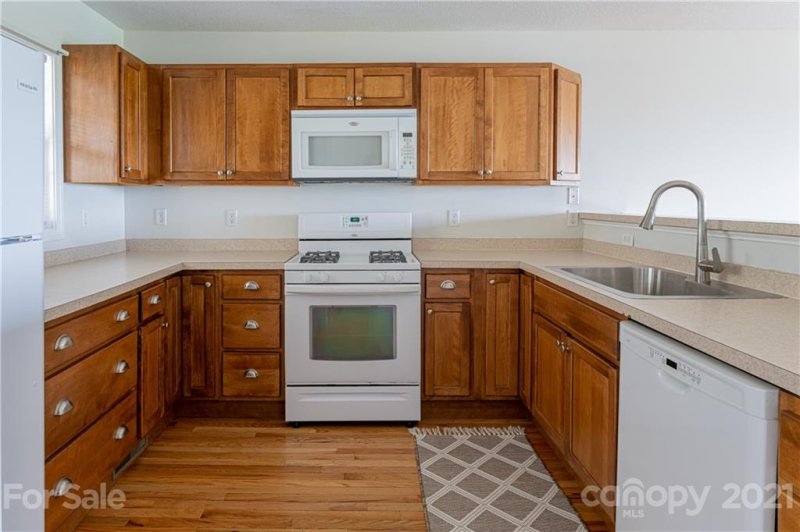 Property image 5 at 71 Rotunda Circle, Asheville, NC 28806