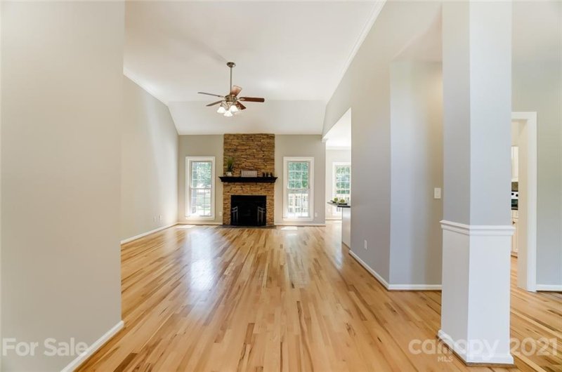 Property image 4 at 1510 Stoneyridge Drive, Charlotte, NC 28214