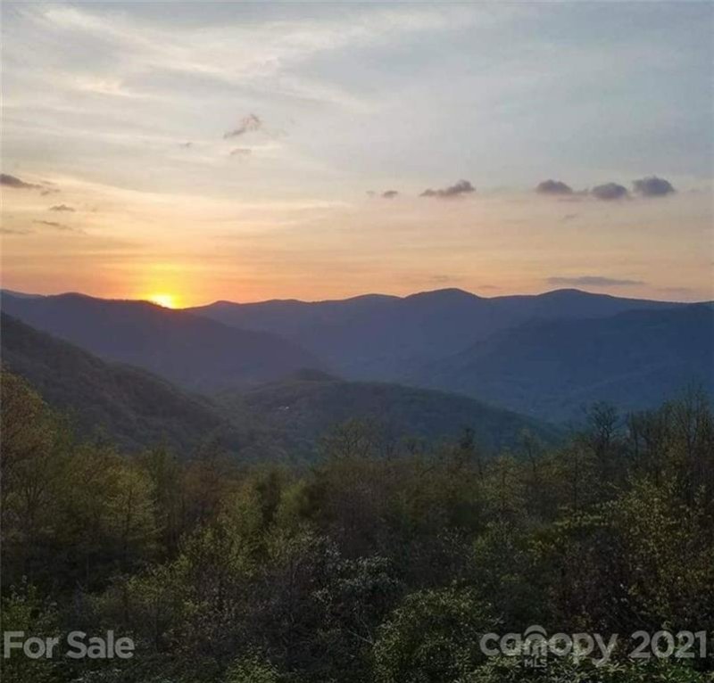 Property image 3 at 332 Falcon Crest Loop, Maggie Valley, NC 28751