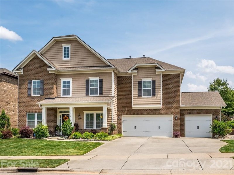 218 Homeward Lane