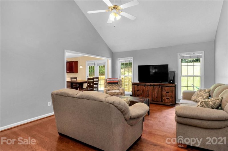 Property image 5 at 723 Cove Road, Gastonia, NC 28052