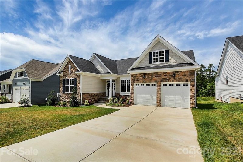 Property image 2 at 13009 John Bostar Lane, Charlotte, NC 28215