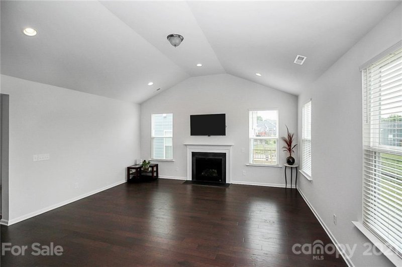 Property image 4 at 13009 John Bostar Lane, Charlotte, NC 28215