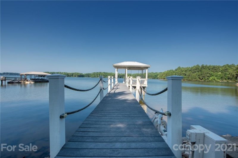 Property image 5 at 2757 Camden Pointe Drive, Sherrills Ford, NC 28673