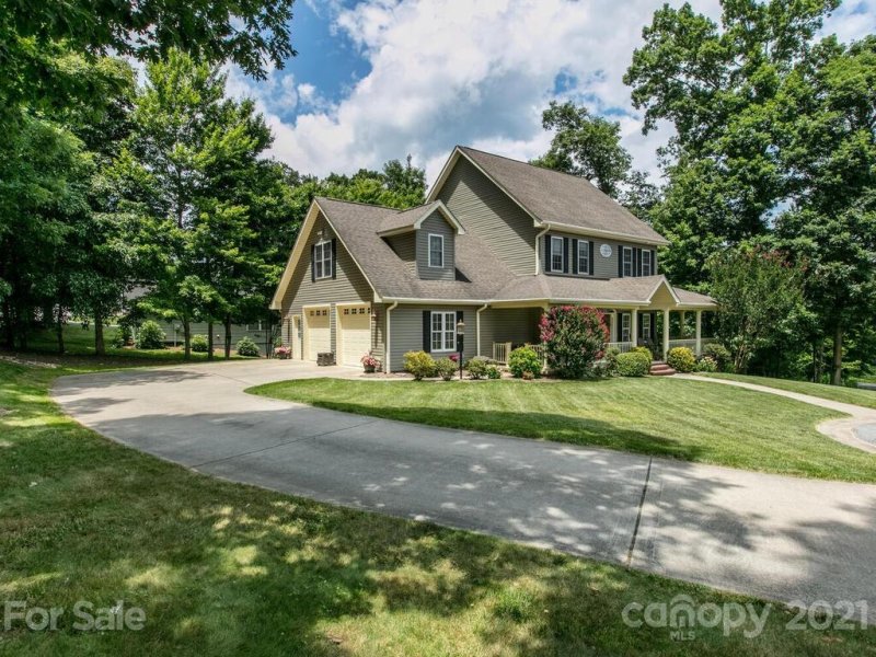 Property image 4 at 107 Charles Teague Drive, Candler, NC 28715