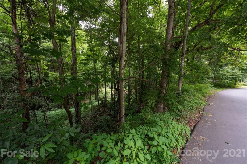 17 Fairview Pointe Drive