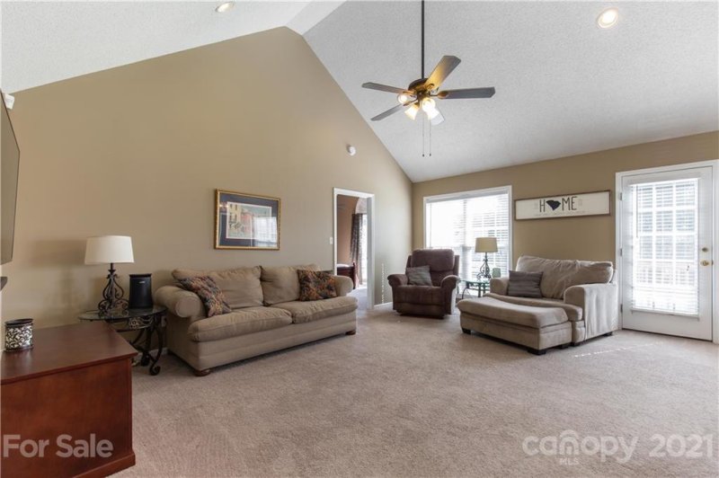 Property image 5 at 6016 Sawgrass Lane, Lancaster, SC 29720