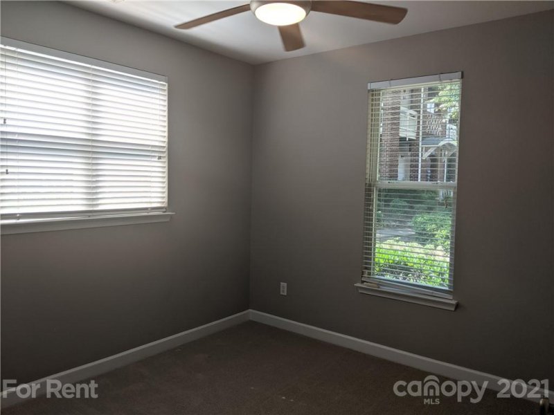 Property image 2 at 915 Northeast Drive, Davidson, NC 28036