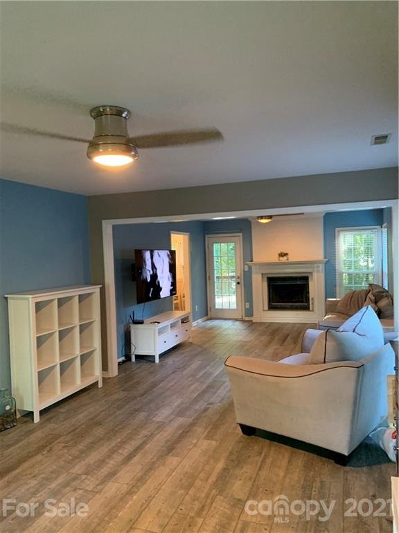 Property image 4 at 9800 Fairlea Drive, Charlotte, NC 28269