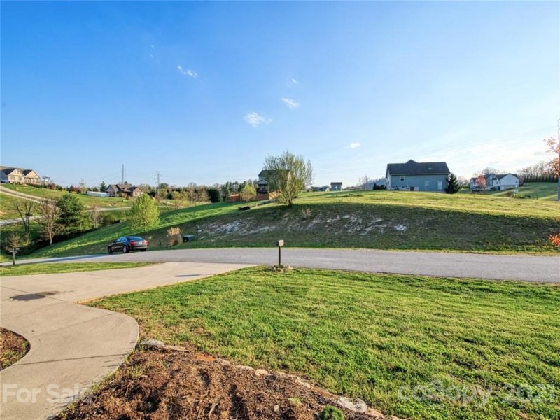 Property image 4 at 236 Beck Creek Circle, Flat Rock, NC 28731