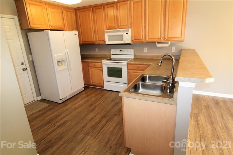 Property image 3 at 348 Lone Tree Lane, Clover, SC 29710