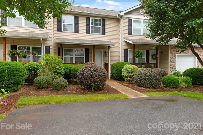 Property image 2 at 103 Loch Haven Road, Swannanoa, NC 28778