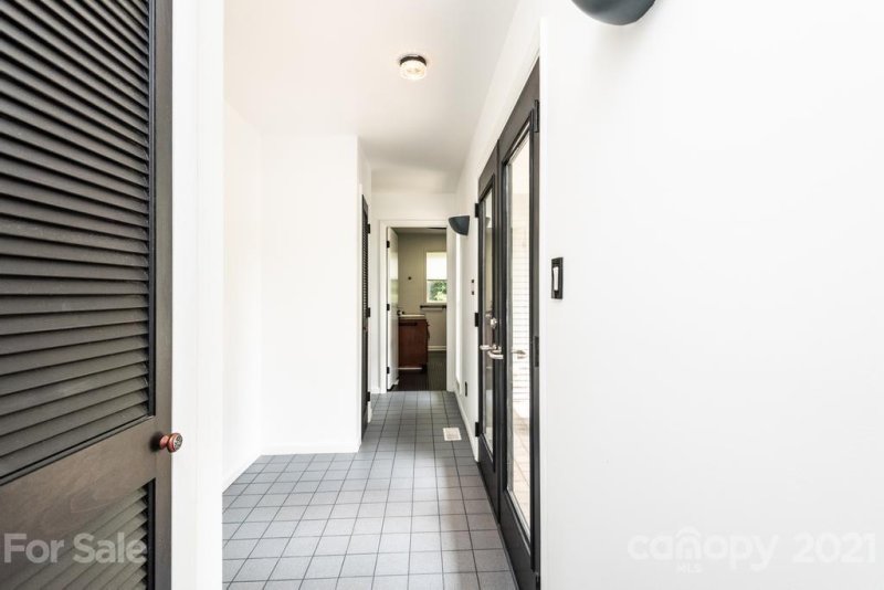 Property image 4 at 2028 Redberry Lane, Conover, NC 28613