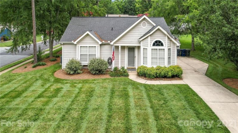 Property image 2 at 14001 Naworth Lane, Huntersville, NC 28078