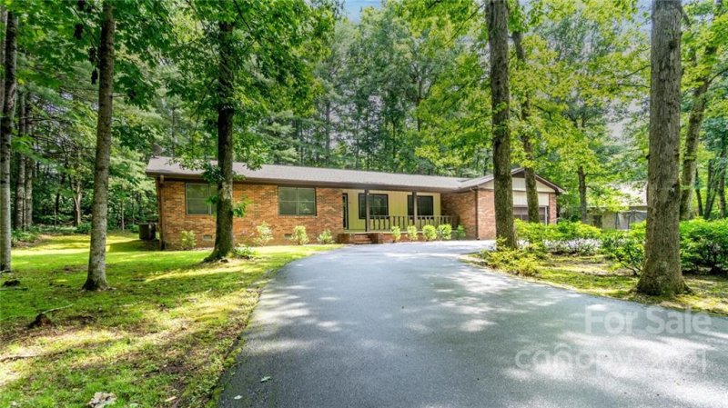 Property image 2 at 107 East Laurel Lane, Etowah, NC 28729