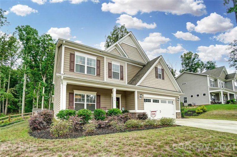 Property image 3 at 116 Bell Chase Lane, Statesville, NC 28677