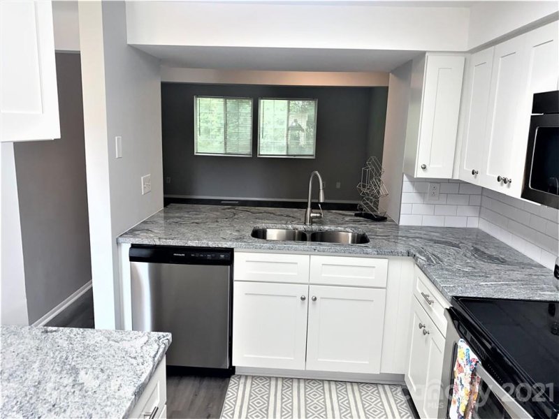 Property image 3 at 7312 Pebblestone Drive, Charlotte, NC 28212