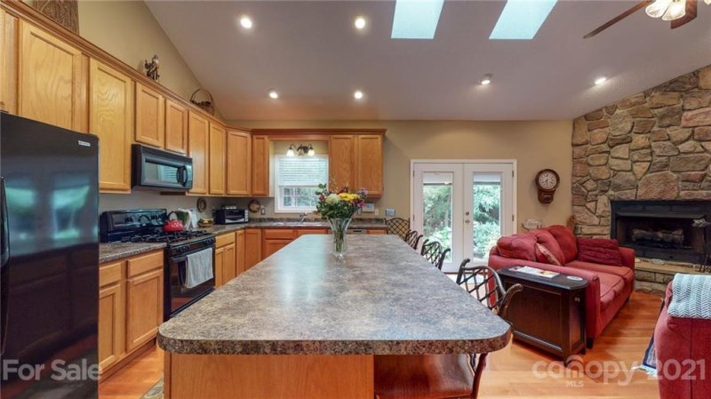 Property image 5 at 8 Grove Garden Avenue, Candler, NC 28715