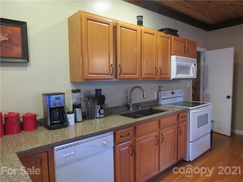 Property image 3 at 6191 Tommys Trail, Connelly Springs, NC 28612