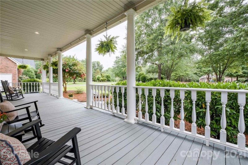 Property image 5 at 7026 High Oaks Drive, Matthews, NC 28104