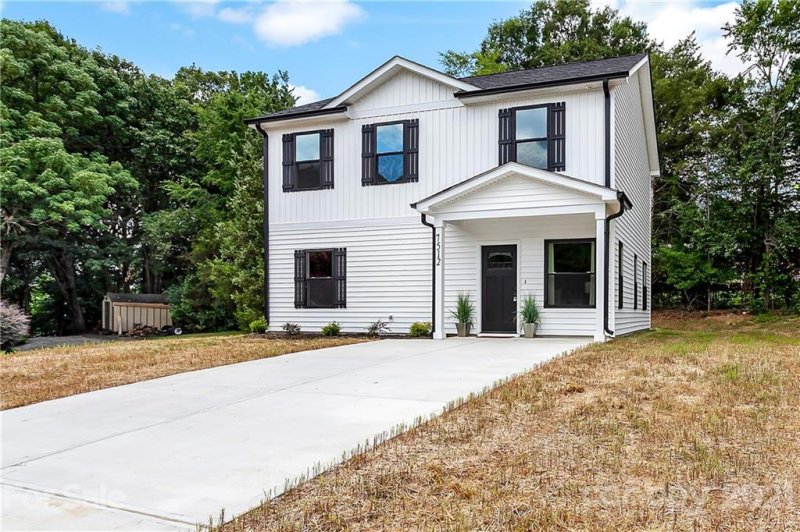 Property image 2 at 7512 Manford Court, Charlotte, NC 28217