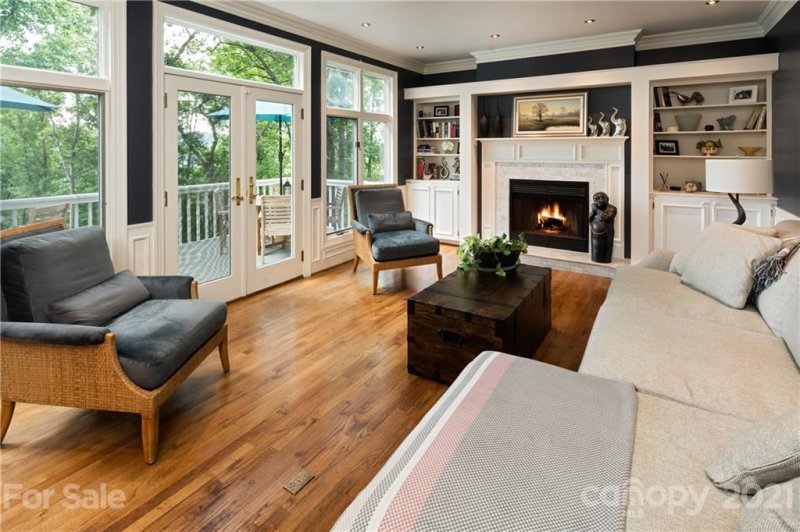 Property image 4 at 21 Crowningway Drive, Asheville, NC 28804