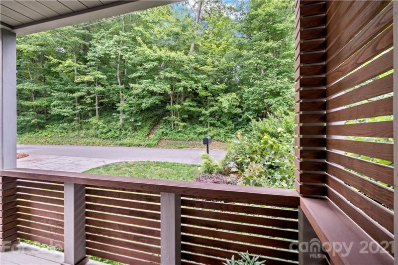 Property image 4 at 92 Hibriten Drive, Asheville, NC 28801