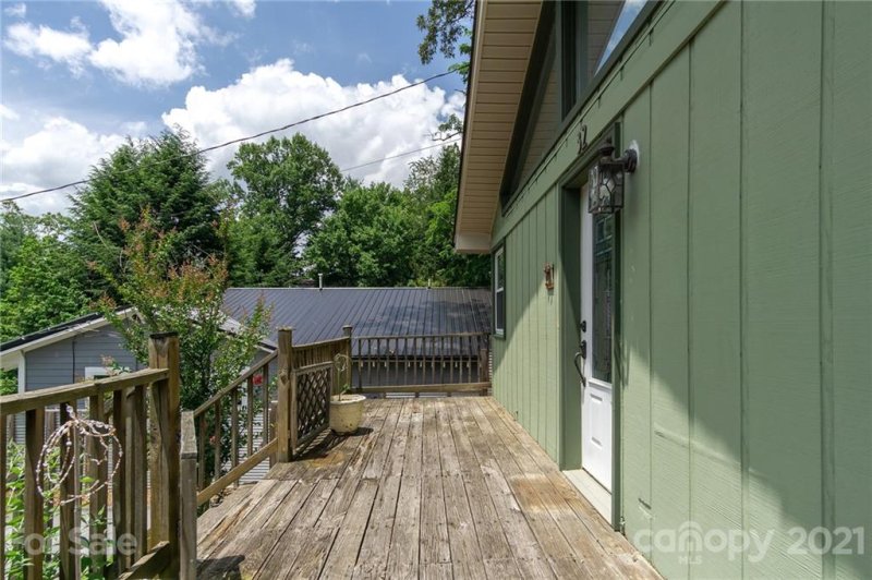 Property image 5 at 32 Winthrop Road, Asheville, NC 28806
