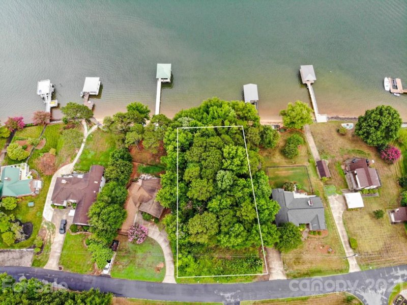 Property image 5 at 9696 Riviera Drive, Sherrills Ford, NC 28673