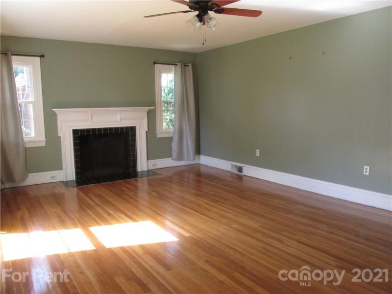 Property image 4 at 515 Mountain View Street, Lenoir, NC 28645