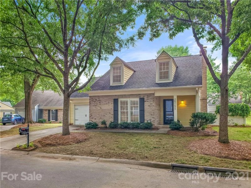 Property image 2 at 2515 Dalston Lane, Charlotte, NC 28210