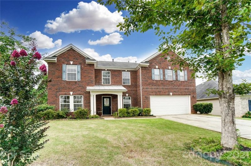 Property image 2 at 289 Loch Stone Street, Fort Mill, SC 29715
