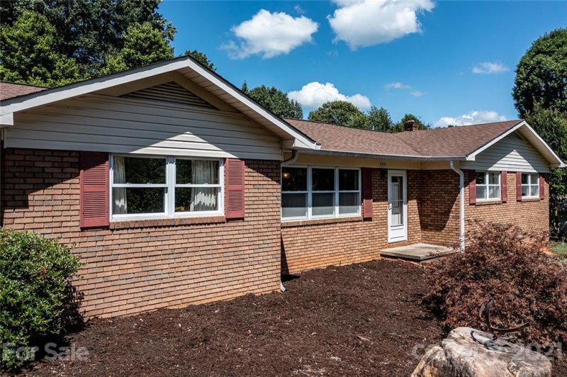 Property image 2 at 302 Maplewood Drive, Morganton, NC 28655